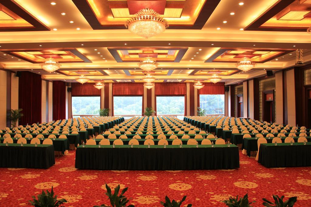 อินเตอร์เนชั่นแนล คอนเฟอเรนซ์ โฮเต็ล หนานจิง Hotel นานกิง ภายนอก รูปภาพ